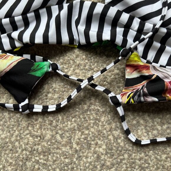 NWT HURLEY SWIM juniors sz M Reversible Floral cutout Strip Mixed Print - Picture 9 of 10